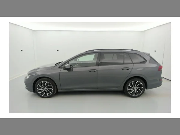 VOLKSWAGEN Golf VIII SW (2022) — foto 31 van 35