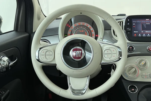 Fiat 500 (2020) — foto 2 van 19