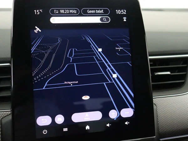 RENAULT Arkana (2024) — foto 10 van 28