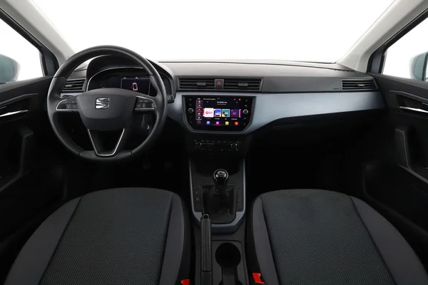 Seat Arona (2021) — foto 3 van 16