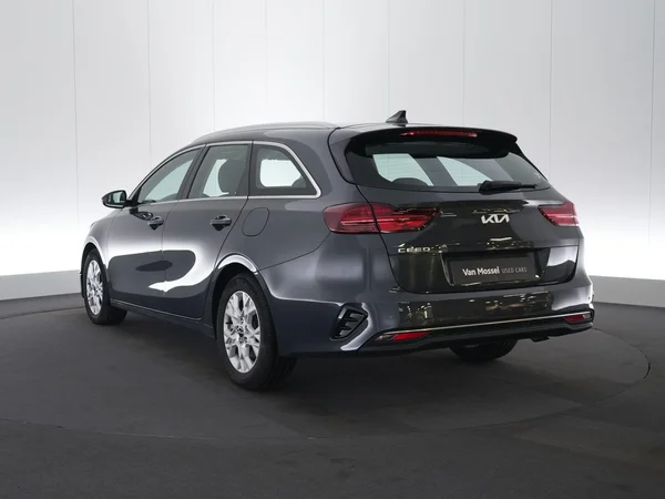 Kia cee'd (2024) — foto 16 van 22