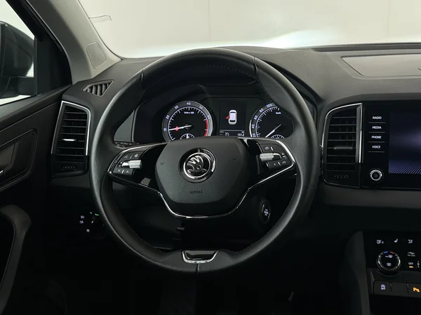 SKODA Karoq (2022) — foto 14 van 28