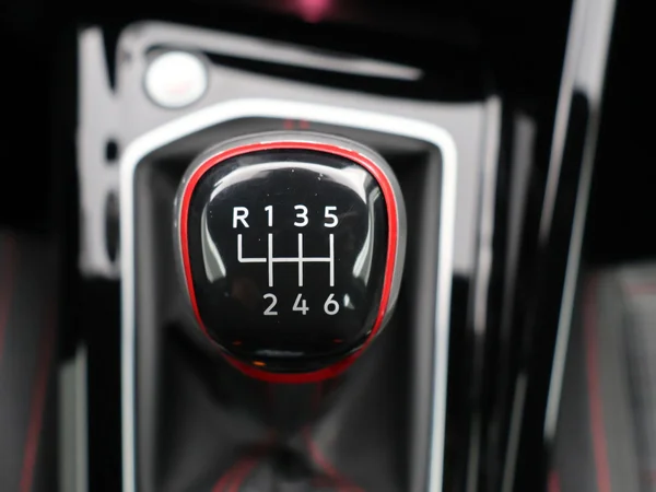 VOLKSWAGEN Golf VIII GTI (2024) — foto 20 van 30