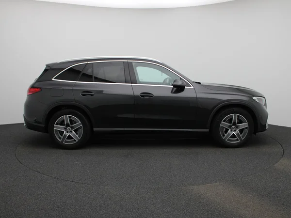 Mercedes-Benz GLC (2025) — foto 40 van 43