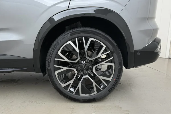 Renault Austral E-Tech (HEV) (2026) — foto 16 van 19