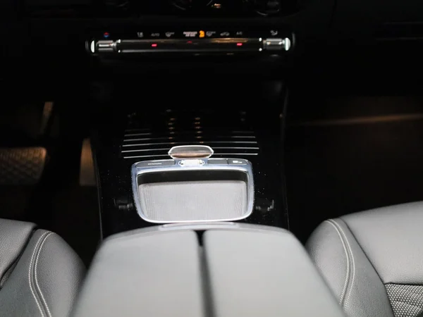 Mercedes-Benz A-Klasse (2023) — foto 2 van 46