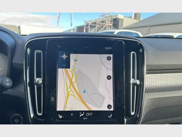 Volvo XC40 (2018) — foto 6 van 30