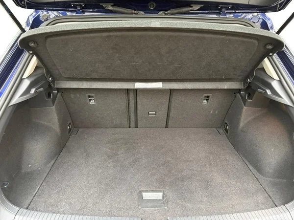 VOLKSWAGEN T-Roc (2021) — foto 14 van 24