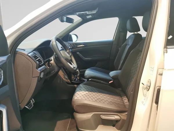 VOLKSWAGEN T-Cross (2026) — foto 2 van 15