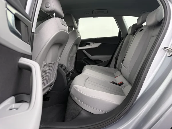 AUDI A4 (2021) — foto 5 van 28