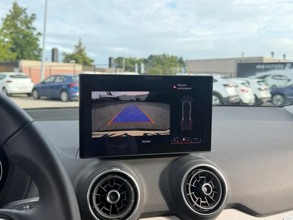 AUDI Q2 (2024) — foto 8 van 20