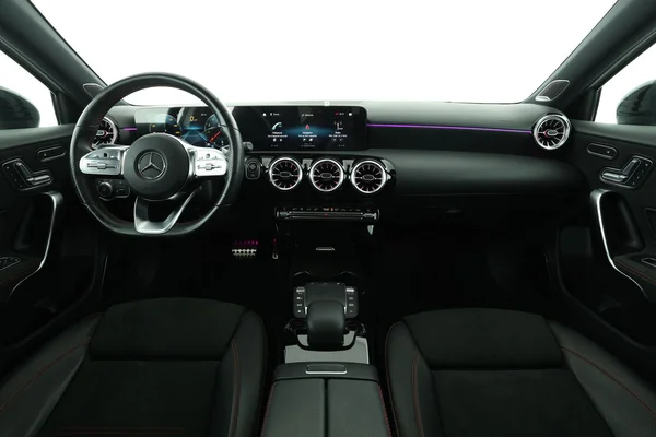 Mercedes-Benz A-Klasse (2021) — foto 3 van 16