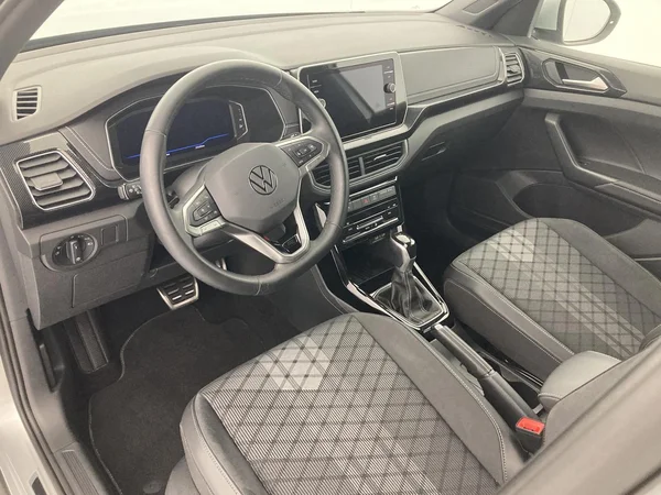 VOLKSWAGEN T-Cross (2025) — foto 9 van 36