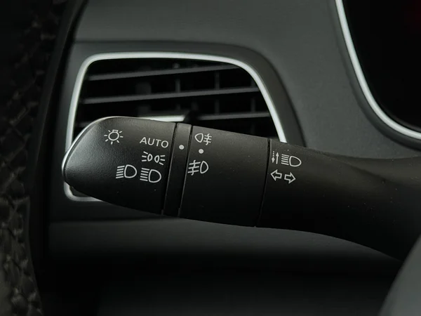 RENAULT Megane (2022) — foto 16 van 30