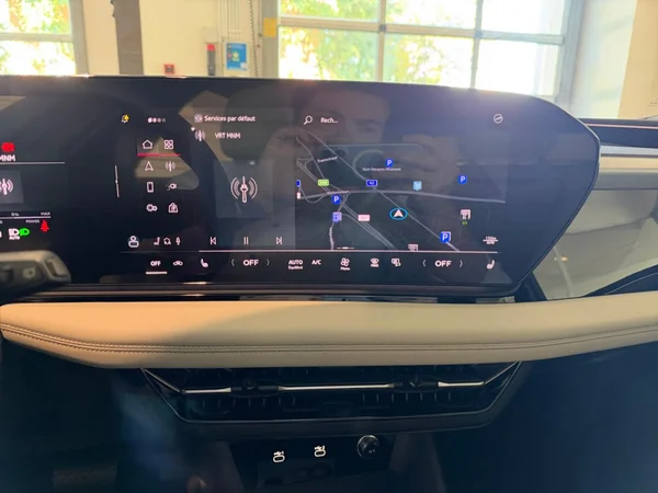 AUDI A6 Avant e-tron (2026) — foto 5 van 23