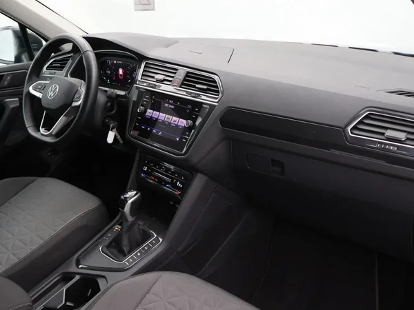 Volkswagen Tiguan (2022) — foto 21 van 27