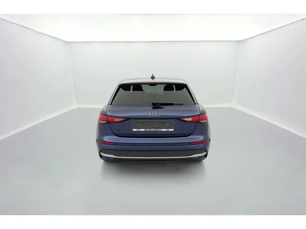 AUDI A3 Sportback (2024) — foto 2 van 36