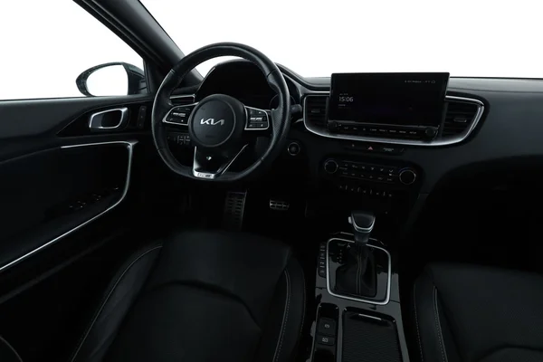 Kia cee'd (2023) — foto 4 van 16