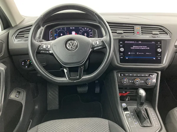 VOLKSWAGEN Tiguan Allspace (2021) — foto 6 van 36