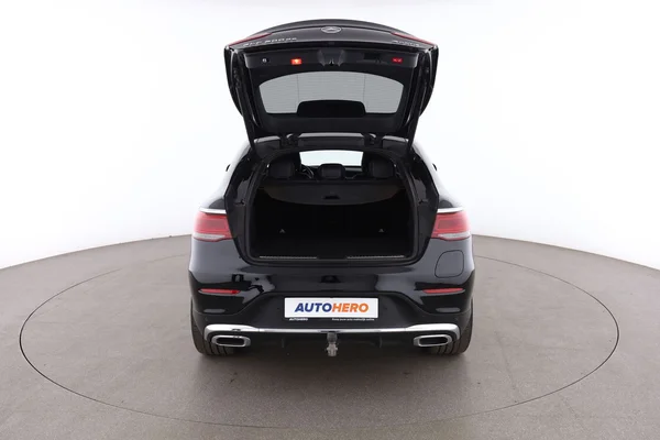 Mercedes-Benz GLC-Klasse (2022) — foto 7 van 16