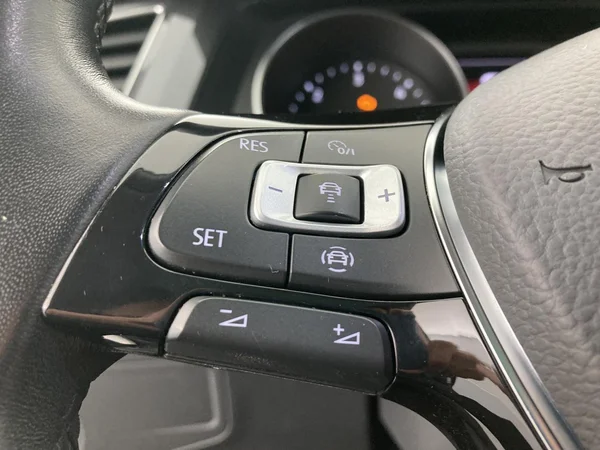 VOLKSWAGEN Tiguan Allspace (2021) — foto 10 van 36