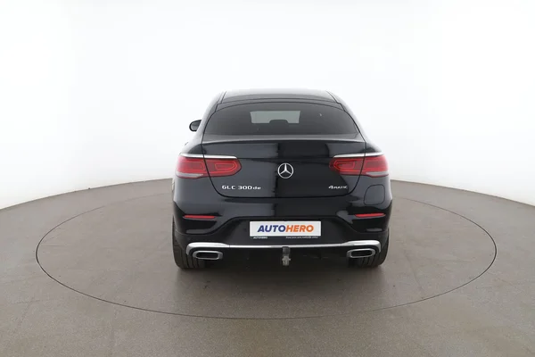 Mercedes-Benz GLC-Klasse (2022) — foto 11 van 16