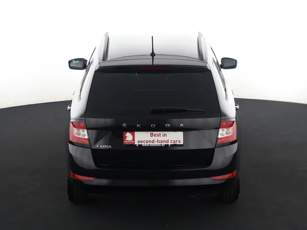 SKODA Fabia (2023) — foto 23 van 26