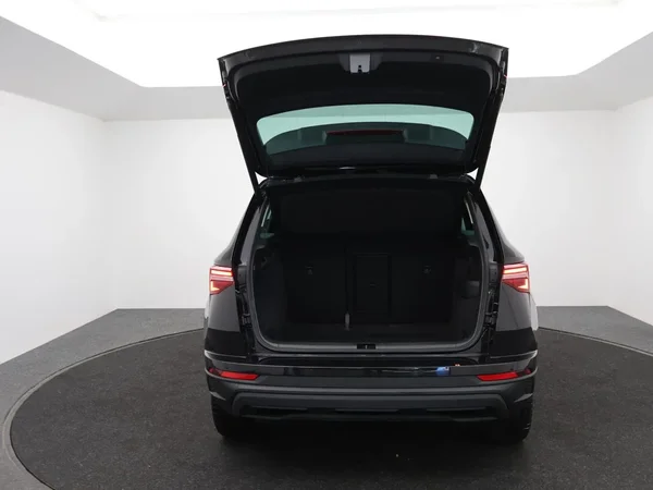 Škoda Karoq (2023) — foto 24 van 33