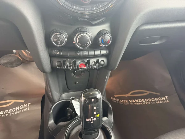 MINI One (2021) — foto 5 van 18