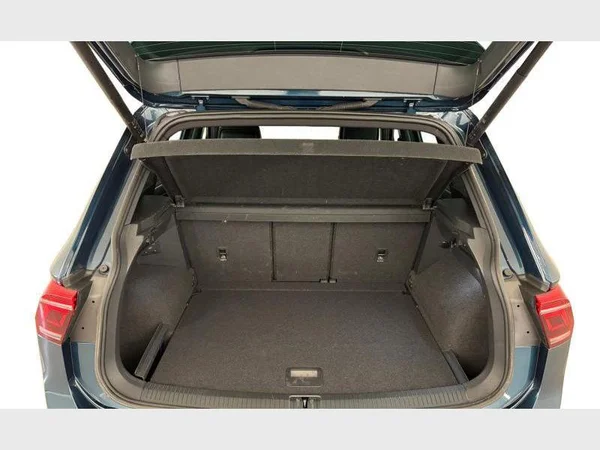 Volkswagen Tiguan (2023) — foto 7 van 15
