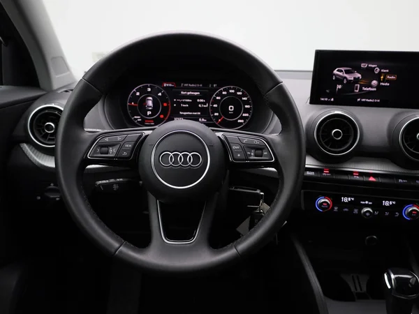 Audi Q2 (2022) — foto 38 van 38
