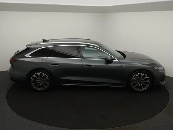 AUDI A6 Avant (2025) — foto 24 van 28