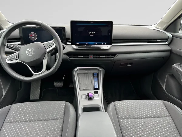 VOLKSWAGEN T-Roc (2025) — foto 9 van 15