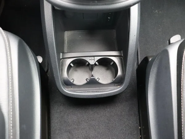Mercedes-Benz V-Klasse (2022) — foto 15 van 34
