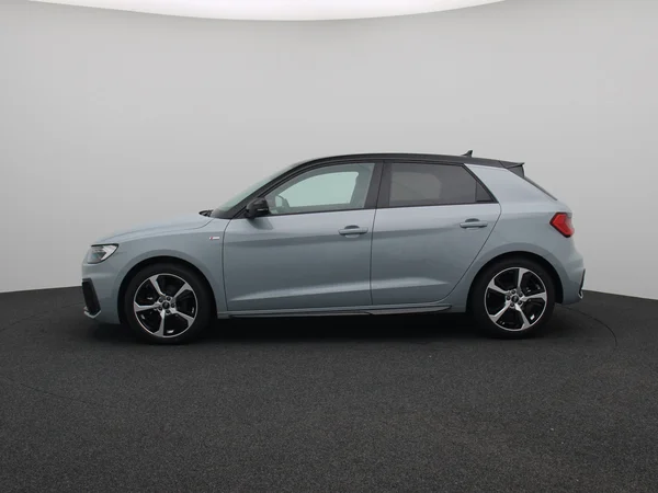 AUDI A1 Sportback (2025) — foto 8 van 16