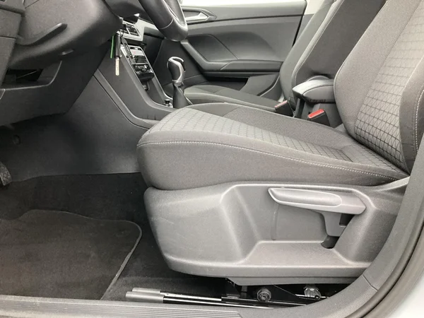 VOLKSWAGEN T-Cross (2024) — foto 19 van 36