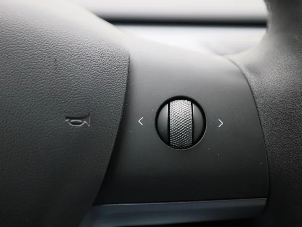 Tesla Model 3 (2022) — foto 19 van 46