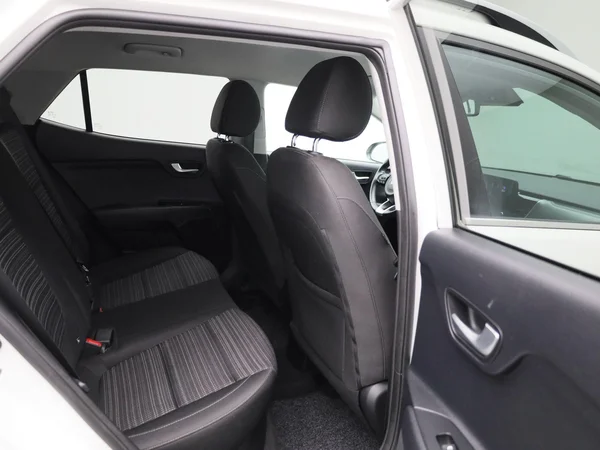 Kia Stonic (2021) — foto 26 van 39
