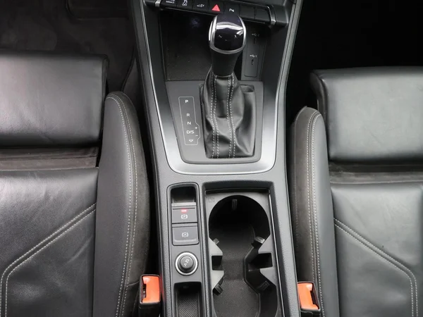 AUDI Q3 PHEV (2022) — foto 15 van 24
