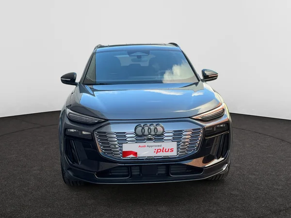 AUDI Q6 e-tron (2024) — foto 13 van 20