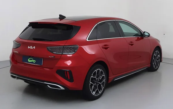 Kia Ceed (2022) — foto 31 van 35