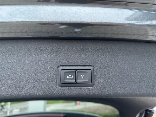 AUDI Q3 SUV e-hybrid (PHEV) (2025) — foto 13 van 26