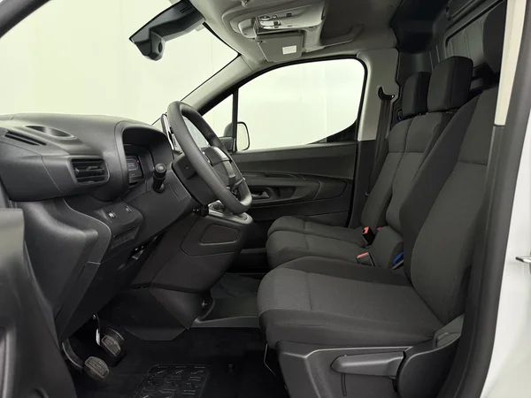 FIAT Doblo Cargo (2025) — foto 2 van 26