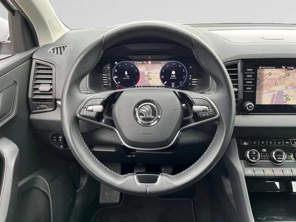 SKODA Karoq (2024) — foto 21 van 21