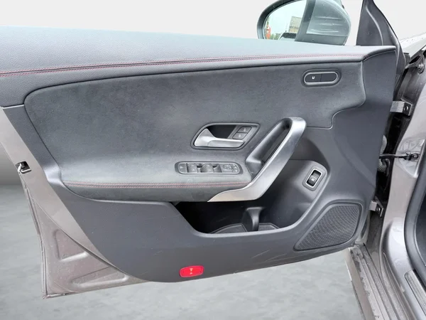 Mercedes-Benz CLA (2022) — foto 15 van 18