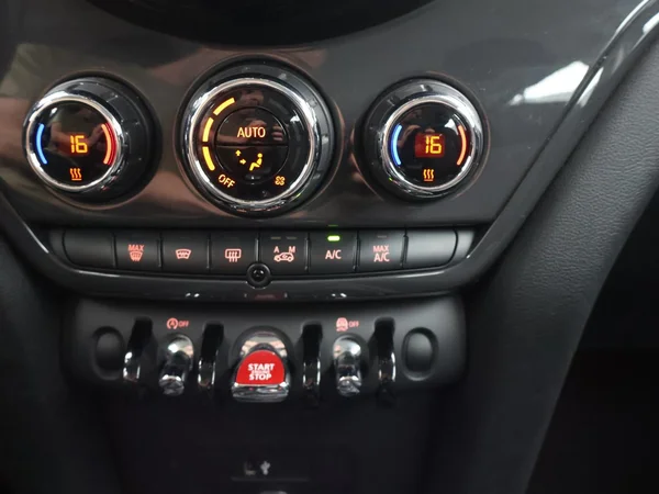 MINI Mini Countryman (F60 LCI) (2021) — foto 11 van 24