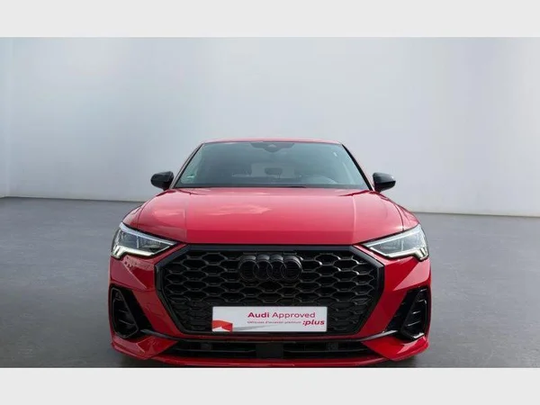 Audi Q3 Sportback (2022) — foto 12 van 25