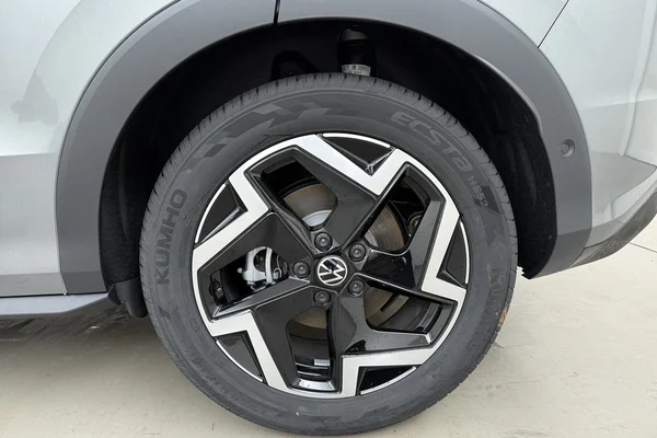 Volkswagen T-Roc (2026) — foto 13 van 16