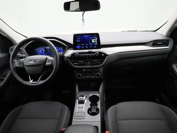 Ford Kuga (2022) — foto 28 van 38