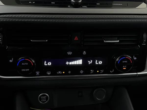 NISSAN Qashqai (2025) — foto 18 van 29
